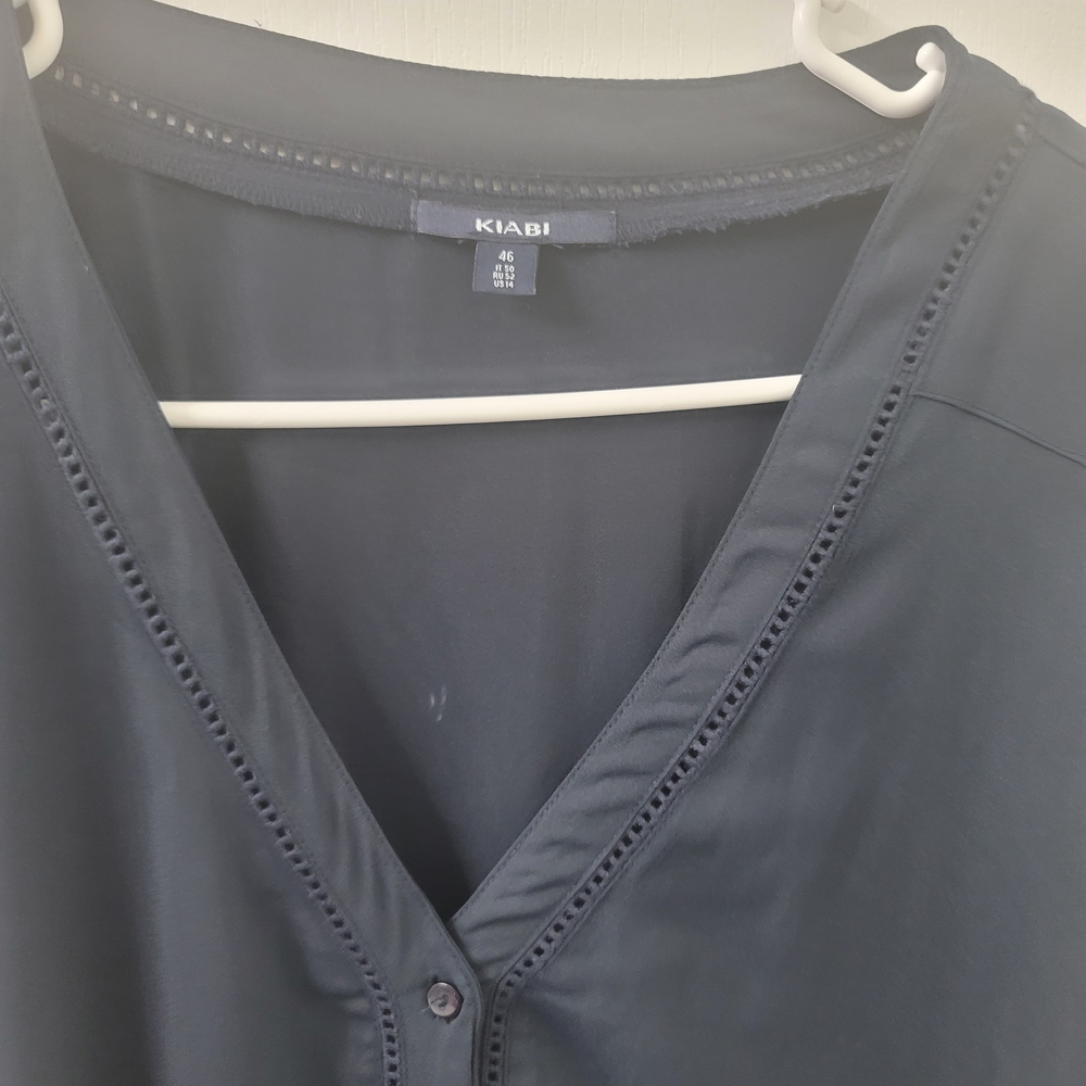 Kiabi Black V-Neck Blouse